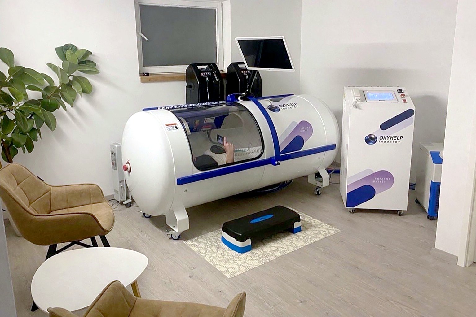 Hiperbarična kisikova komora OxyHelp v OXY GYM, Slovenj Gradec, Koroška